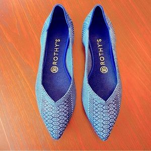 Rothy’s Points in RARE Lapis Python (royal blue)